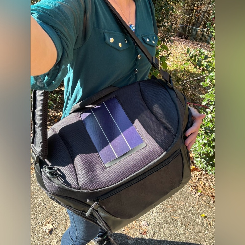Catalyst Solar Messenger Bag. - Picture 5 of 17
